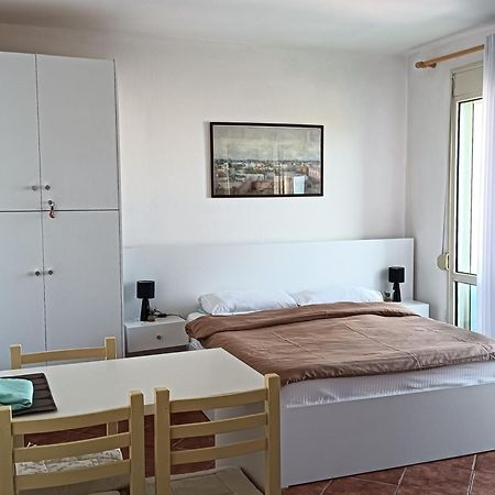 Seaside Deluxe Apartment Драч Екстериор снимка
